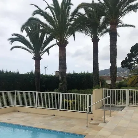 Nice Studio Of 23 M With Wifi-Balcon And Pool דירה ואלאוריס